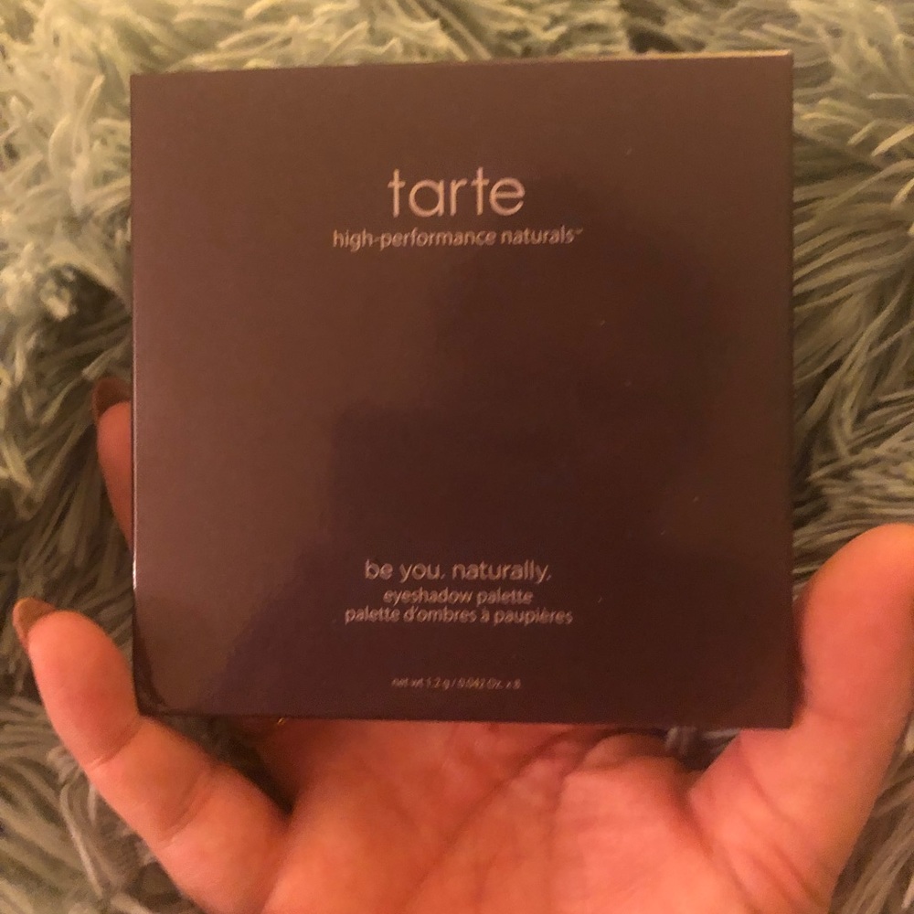 NIB Tarte eyeshadow palette - Be You, Naturally